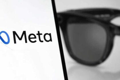 Meta Accelerates Lead in Smart Glasses Market