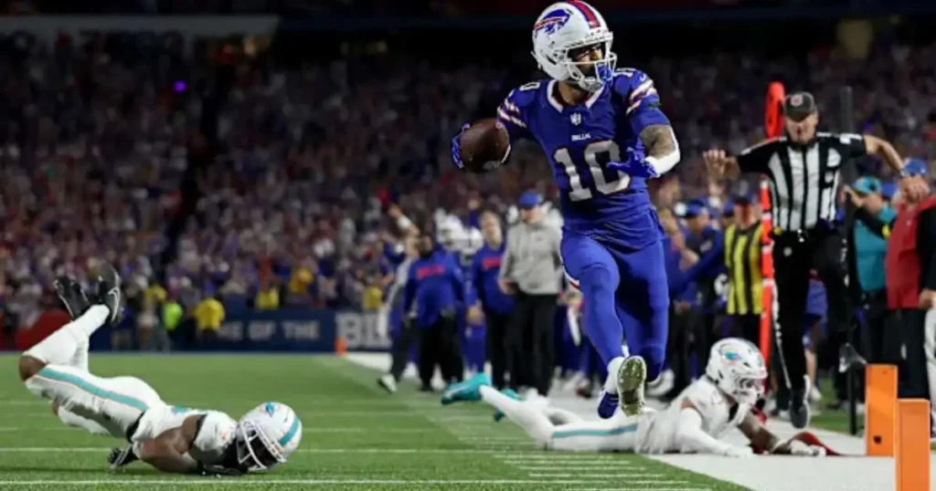 Dolphins’ late chances slip away