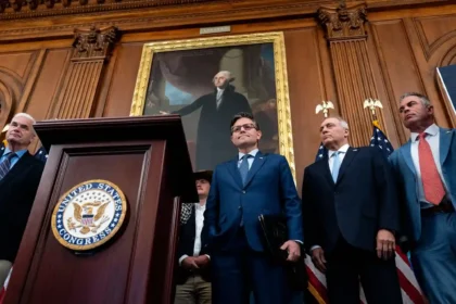 Democrats Unveil Bill to Avert Shutdown