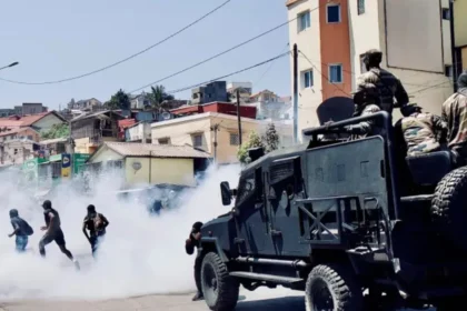 Madagascar Government Dissolved Amid Protests