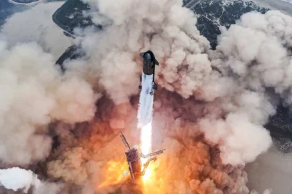 SpaceX Starship rocket lifting off successfully from Texas