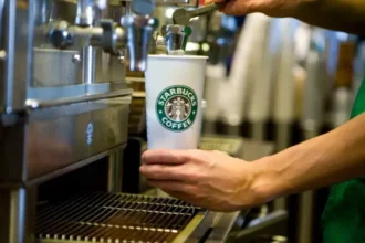 Starbucks Job Cuts and Store Closures in $1B Restructuring