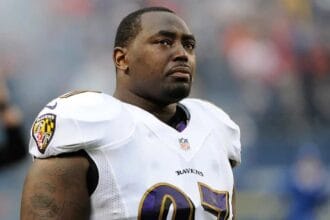 Arthur Jones Ex NFL Star Dead at 39