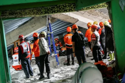 Indonesia School Collapse Rescue Efforts