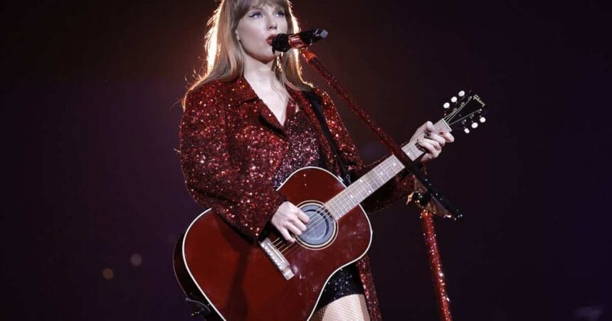 Taylor Swift Signature guitar wins hearts